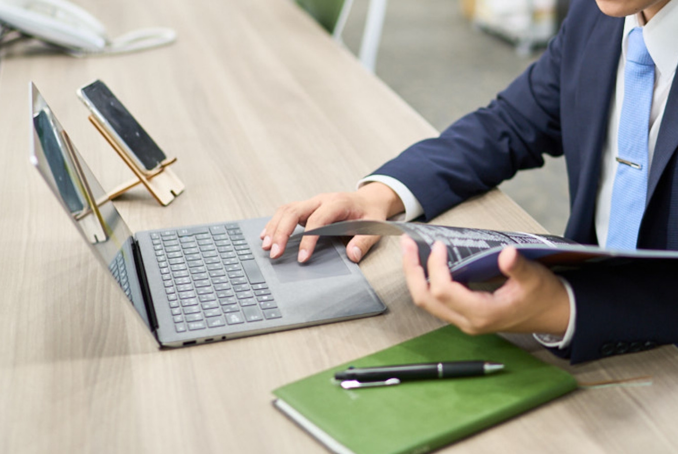 最適なメーカーを選定